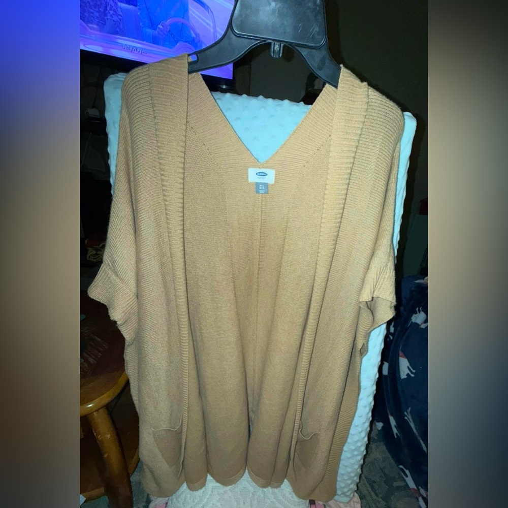 Old Navy Tan V-Neck Sweater